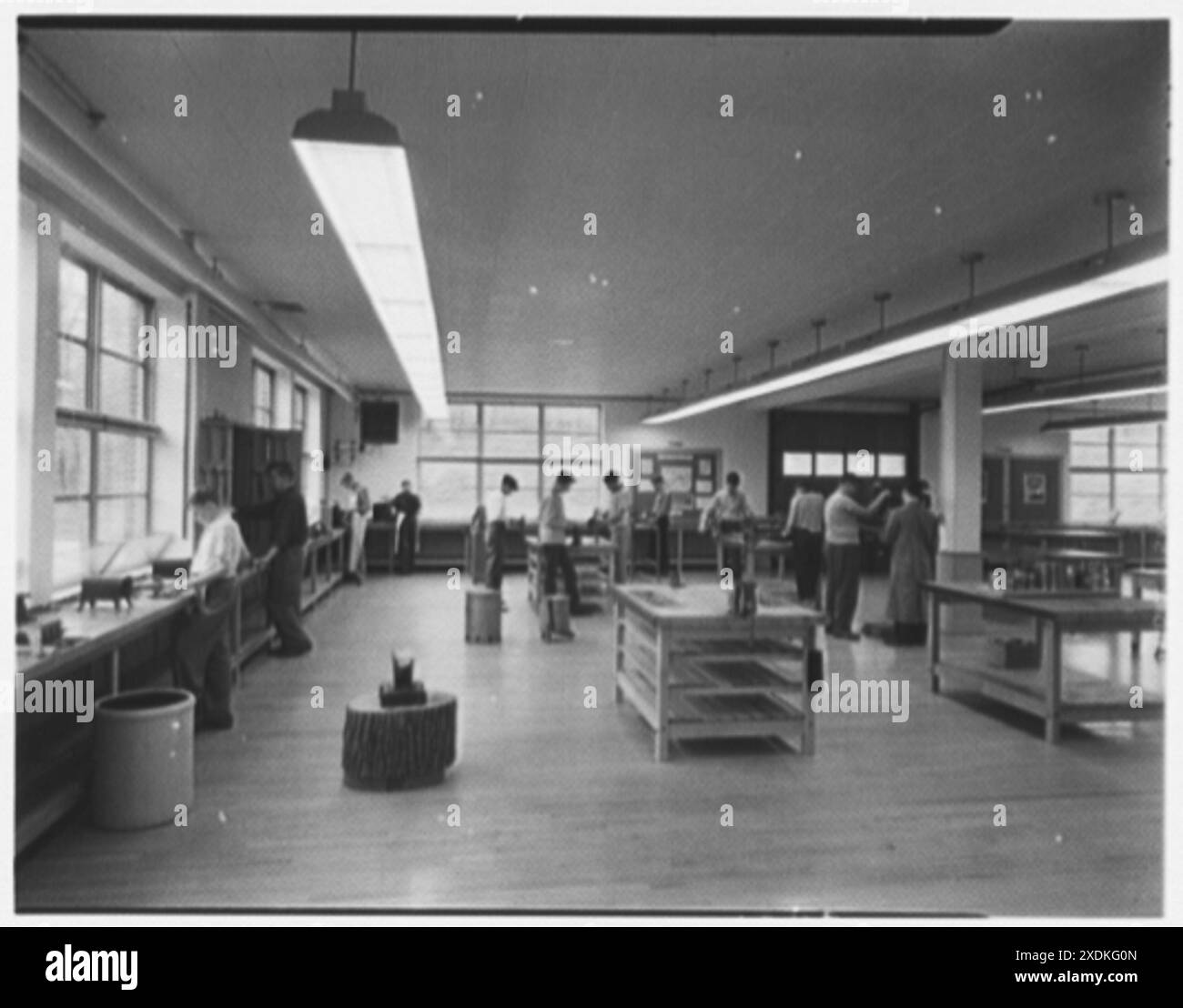 Walter R. Dolan Junior High School, Tom's Rd, Stamford, Connecticut. Art. Industriel Collection Gottscho-Schleisner Banque D'Images