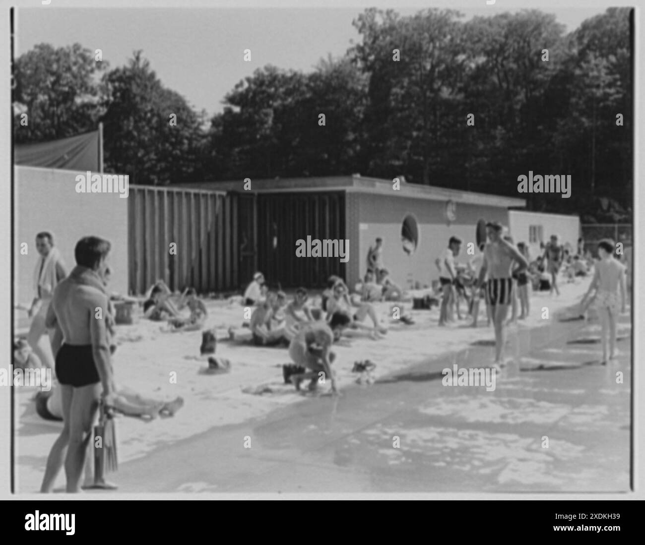 Piscine de Saxon Woods, White Plains, New York. Détail des premiers soins et du bureau. Collection Gottscho-Schleisner Banque D'Images