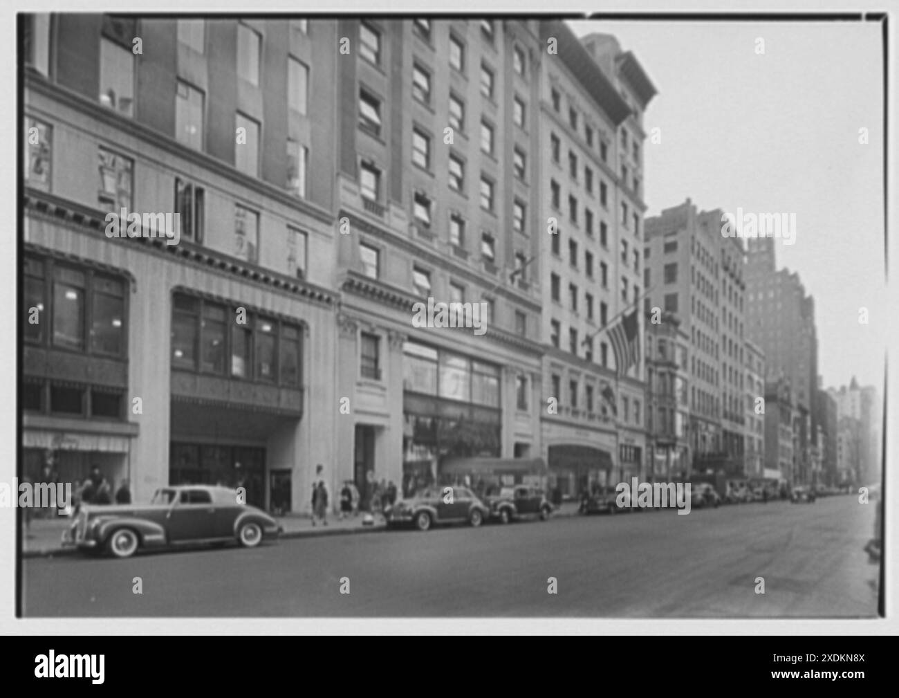 Commission de l'urbanisme. 57e, au sud de la 5e Avenue, en regardant vers l'ouest. Collection Gottscho-Schleisner Banque D'Images