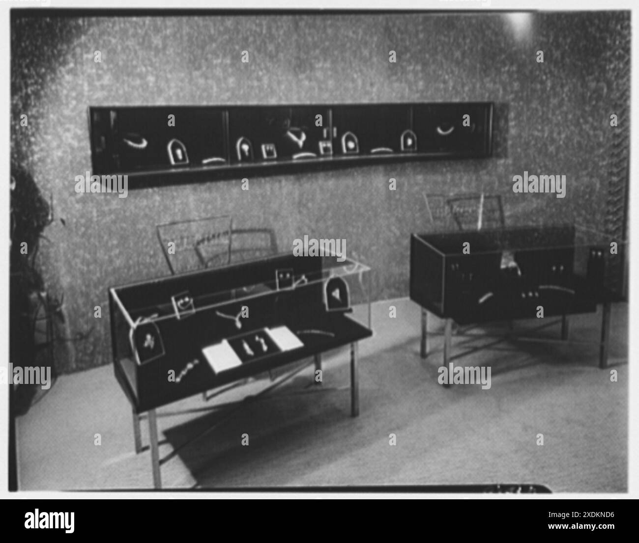 Hôtel Fontainebleau, Miami Beach, Floride. Gros plan sur la bijouterie NAT Koslov. Collection Gottscho-Schleisner Banque D'Images