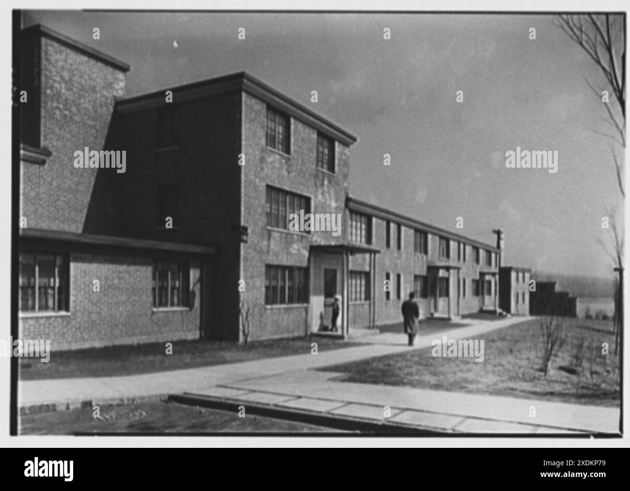 Quinnipiac Terrace, New Haven, Connecticut. De la maison de trois étages jusqu'à la rivière. Collection Gottscho-Schleisner Banque D'Images