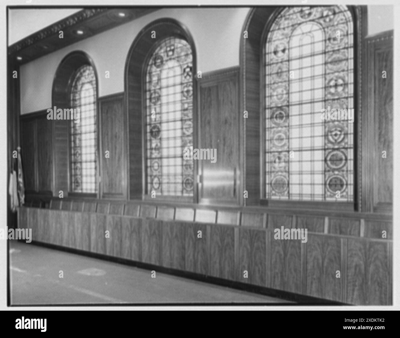 Brick Presbyterian Church, Park Ave. et 91st équipé, New York City. Fenêtres. Collection Gottscho-Schleisner Banque D'Images