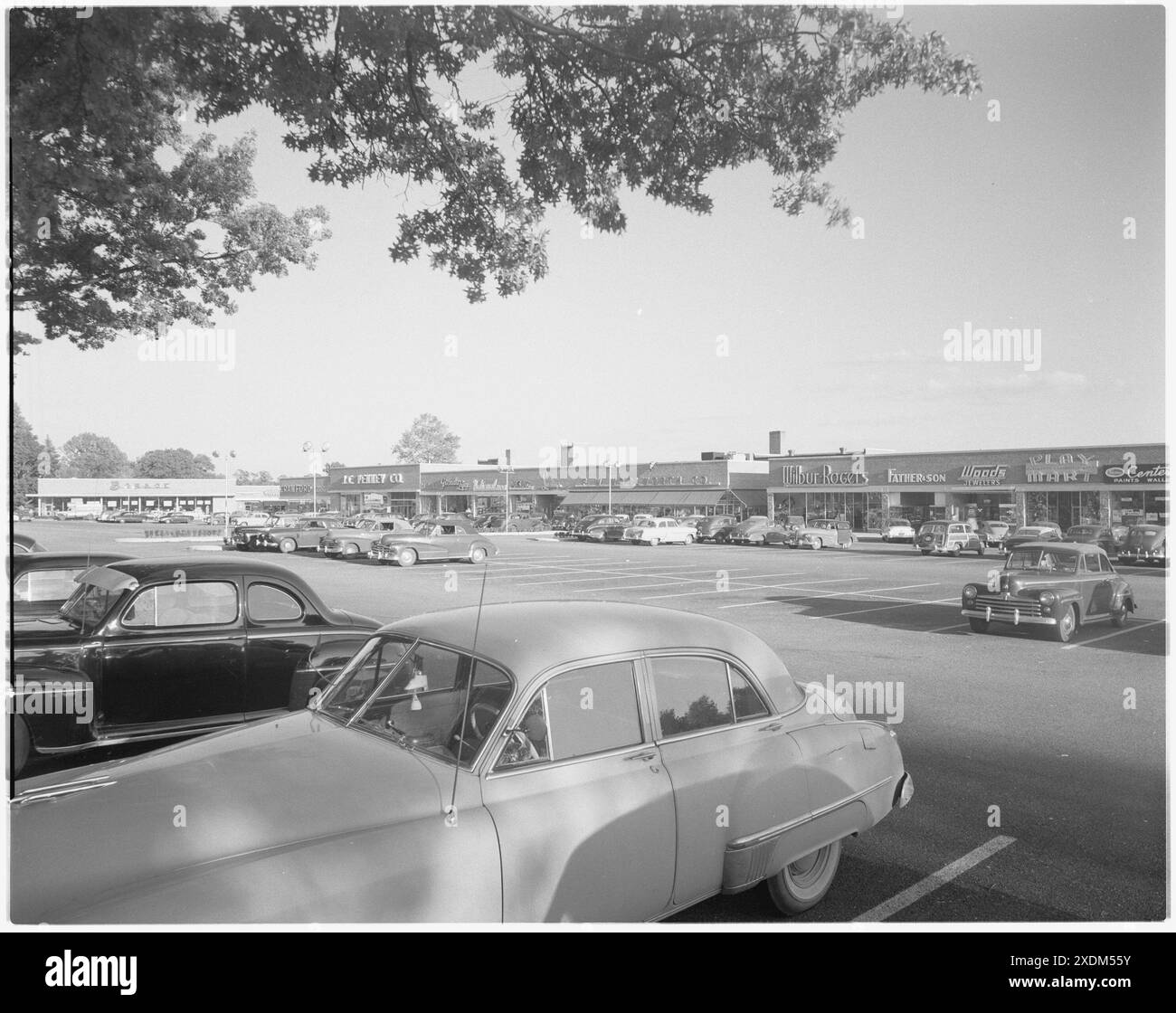 Centre commercial Smithtown. Vue générale. Collection Gottscho-Schleisner Banque D'Images Centre commercial Smithtown. Vue générale. Collection Gottscho-Schleisner Banque D'Images