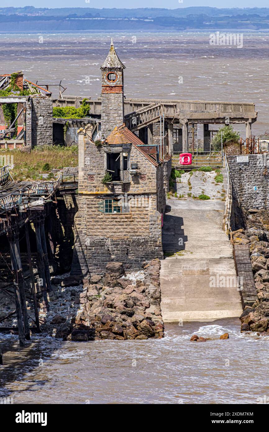 Images de la jetée historique de Birnbeck abandonnée à Weston-super-Mare pour laquelle le conseil du Somerset Nord a obtenu des fonds pour restaurer la structure. Banque D'Images
