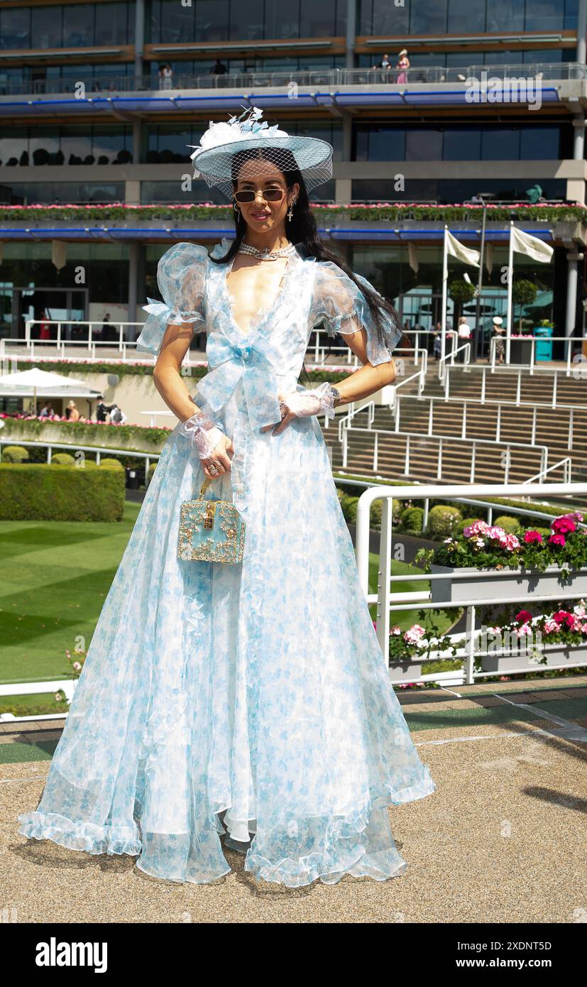 Ascot, Royaume-Uni. 21 juin 2024. Courses hippiques à l'hippodrome d'Ascot le quatrième jour de Royal Ascot. Crédit : Maureen McLean/Alamy Banque D'Images