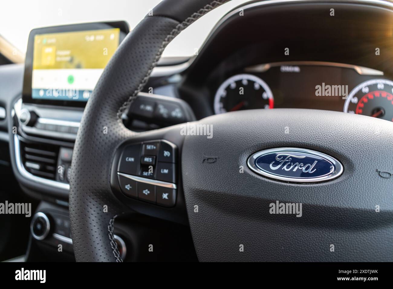 Volant Ford, tableau de bord et système SYNC 3 Banque D'Images