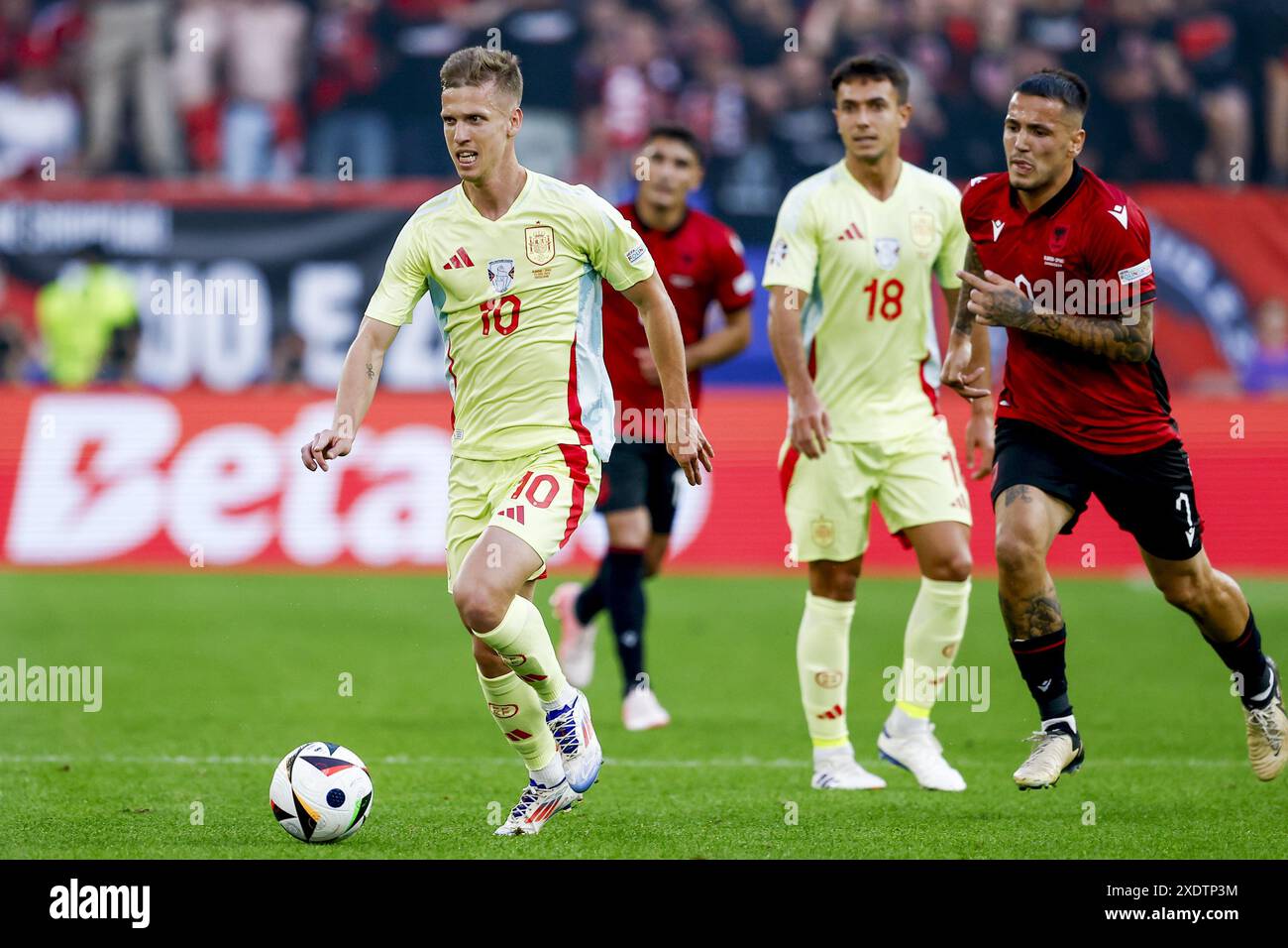 Dusseldorf, Allemagne. 24 juin 2024. DUSSELDORF, Dusseldorf Arena, 24-06-2024, Championnat d'Europe de football Euro2024, match de groupes no.27 entre l'Albanie et l'Espagne, joueur espagnol Dani Olmo crédit : Pro Shots/Alamy Live News Banque D'Images