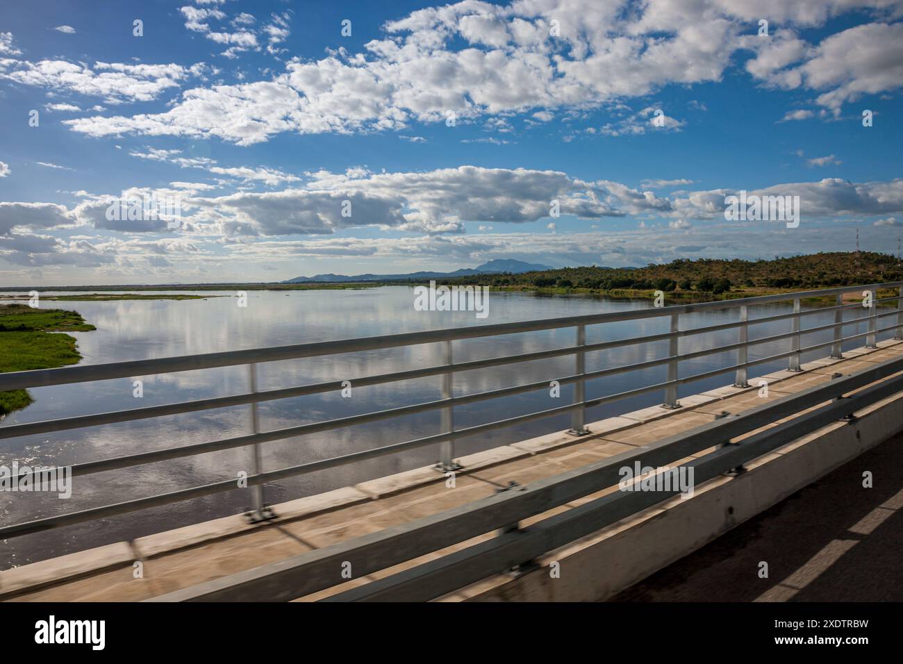 Mozambique, Sofala, Caia, pont sur le fleuve Zambèze Banque D'Images