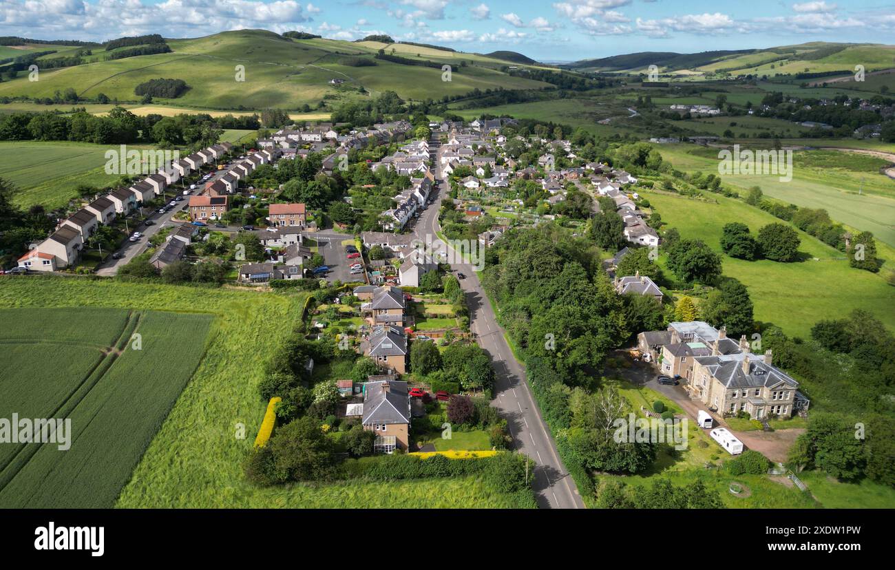 Vue aérienne de la ville de Yetholm, Scottish Borders Region, Écosse Banque D'Images
