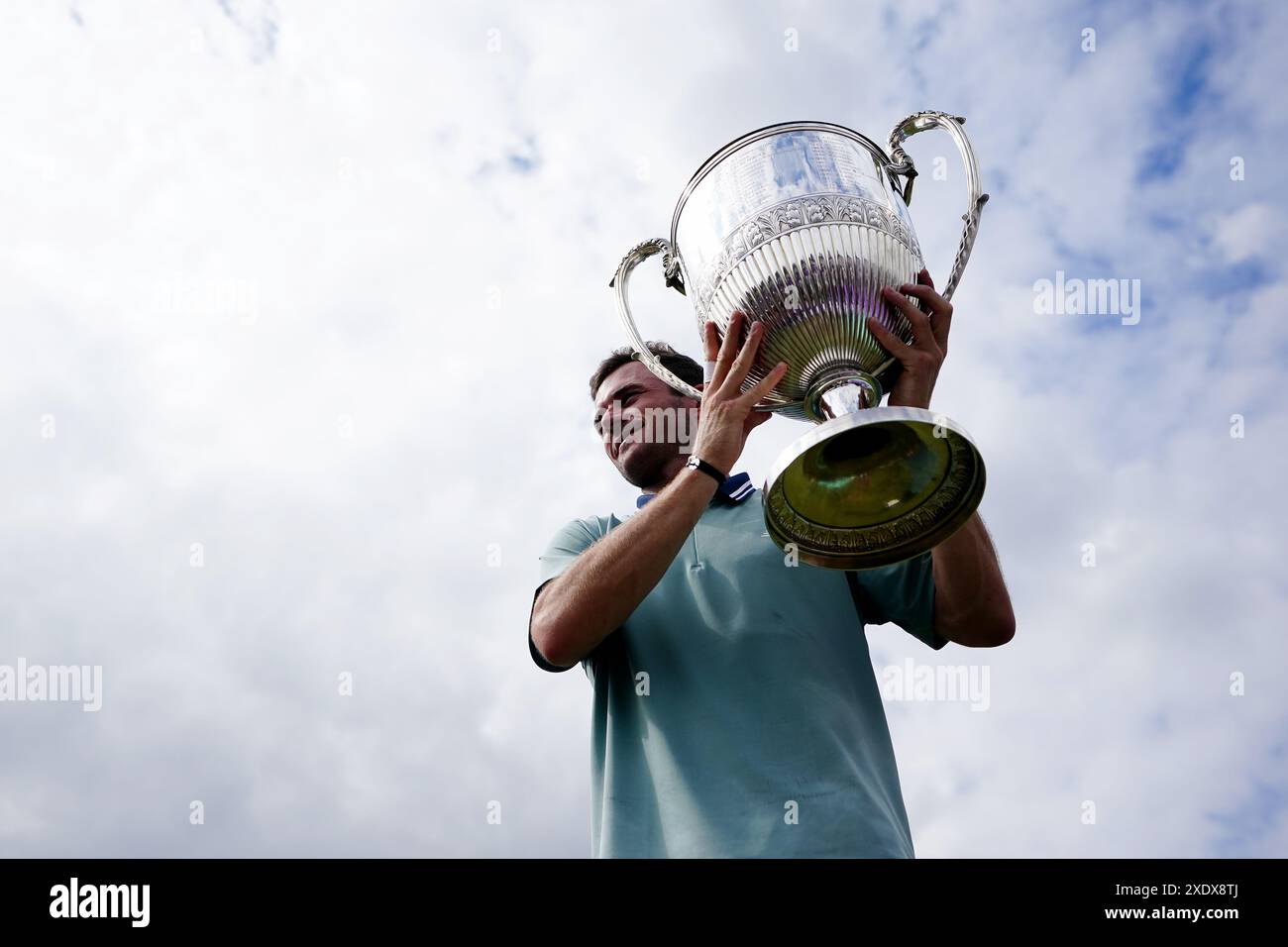 Dossier photo datée du 23/06/24 de Tommy Paul. Les meilleurs joueurs de tennis du monde sont descendus sur SW19 dans l'espoir de réussir à Wimbledon. Gagner le titre Queen Club dimanche a permis à Paul, 27 ans, de devancer Taylor Fritz pour devenir le nouveau numéro un américain. Date d'émission : mardi 25 juin 2024. Banque D'Images