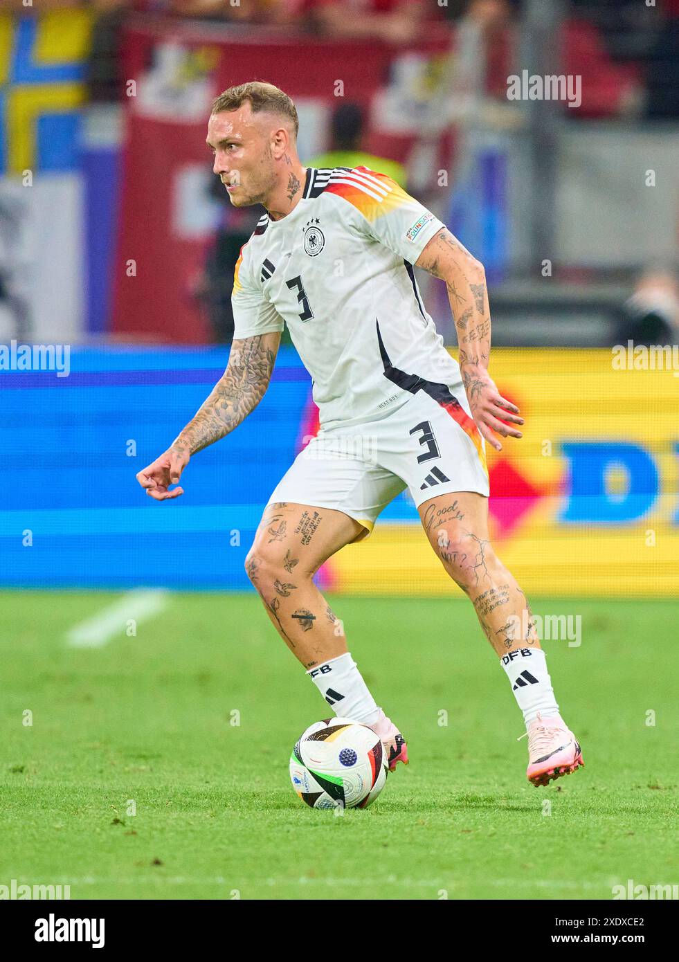 David Raum, DFB 3 dans le groupe A stage match ALLEMAGNE, Suisse. , . Le 23 juin 2024 à Francfort, Allemagne. Photographe : ddp images/STAR-images crédit : ddp Media GmbH/Alamy Live News Banque D'Images