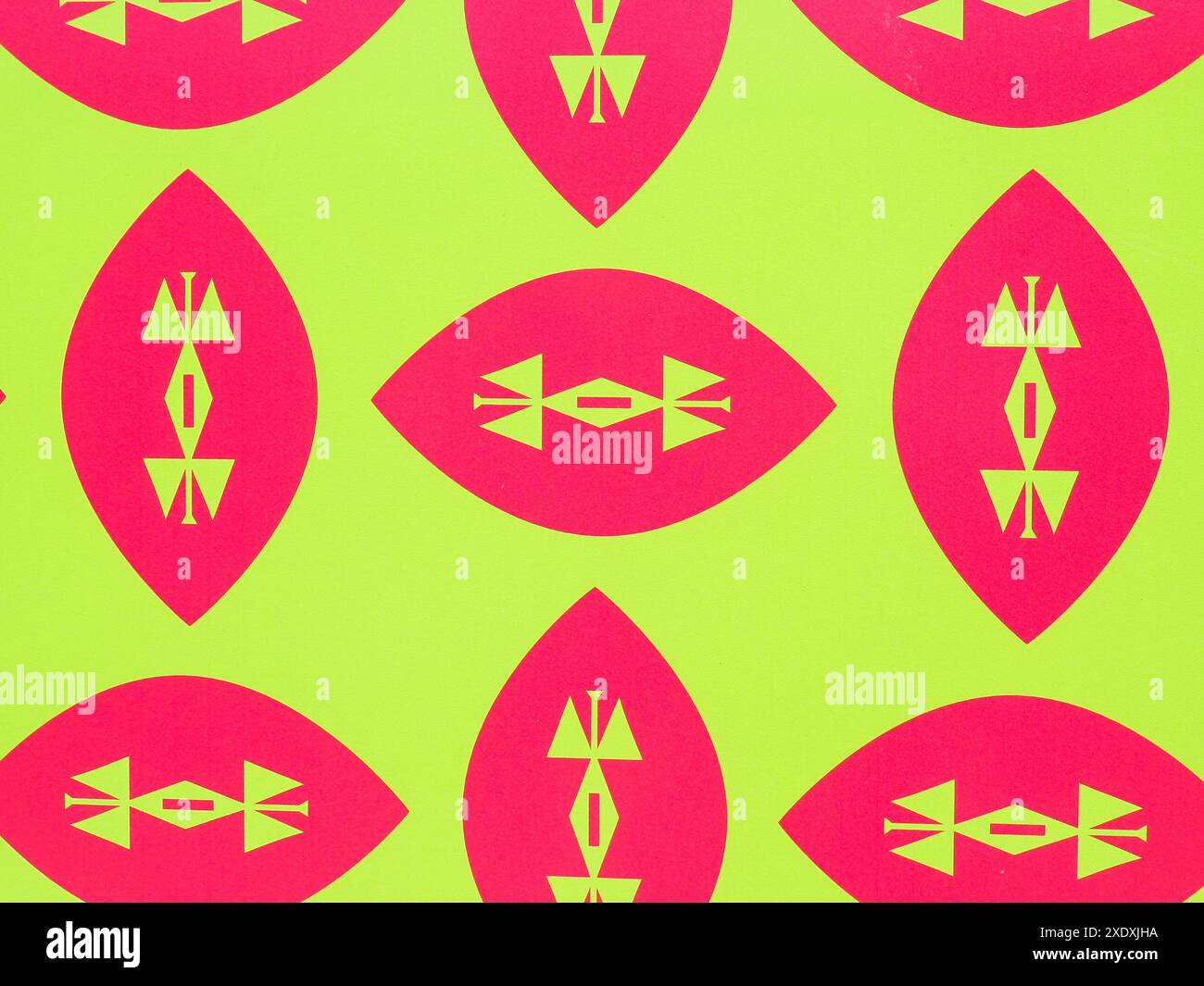 Design abstrait africain dans des couleurs vives néon telles que le fond de motif rose chaud et vert lime, papier peint, art mural, toile de fond Banque D'Images