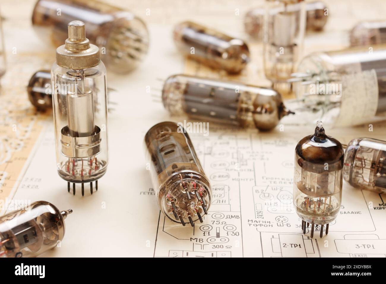 Tubes électroniques à vide Banque D'Images
