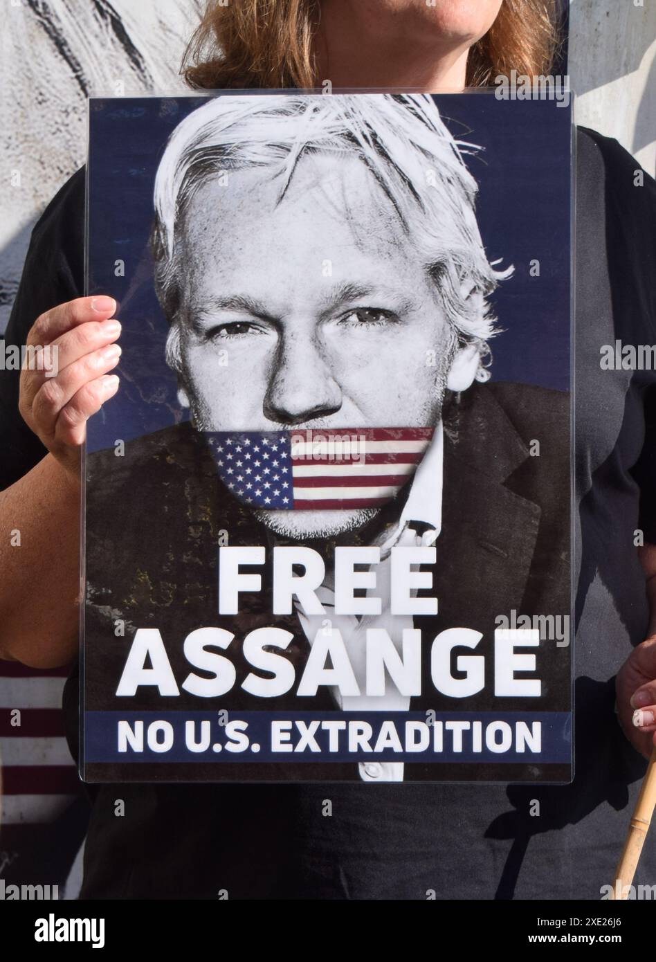 Londres, Royaume-Uni. 20 mai 2024. Les partisans se rassemblent devant la haute Cour avant la décision d'extradition de Julian Assange. Crédit : Vuk Valcic/Alamy Live News Banque D'Images