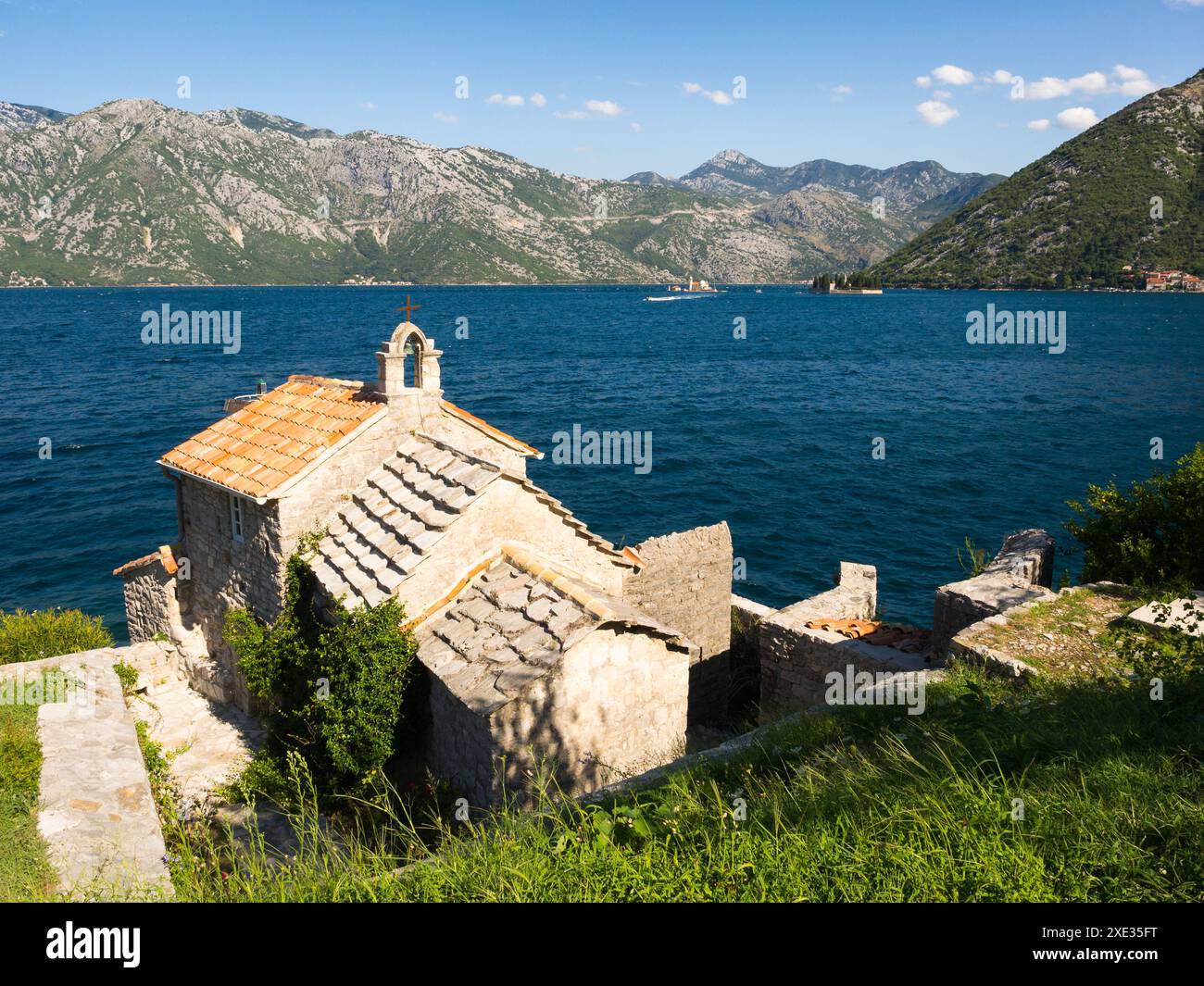 Île notre-Dame des rochers, Perast, Baie de Kotor, Monténégro Banque D'Images