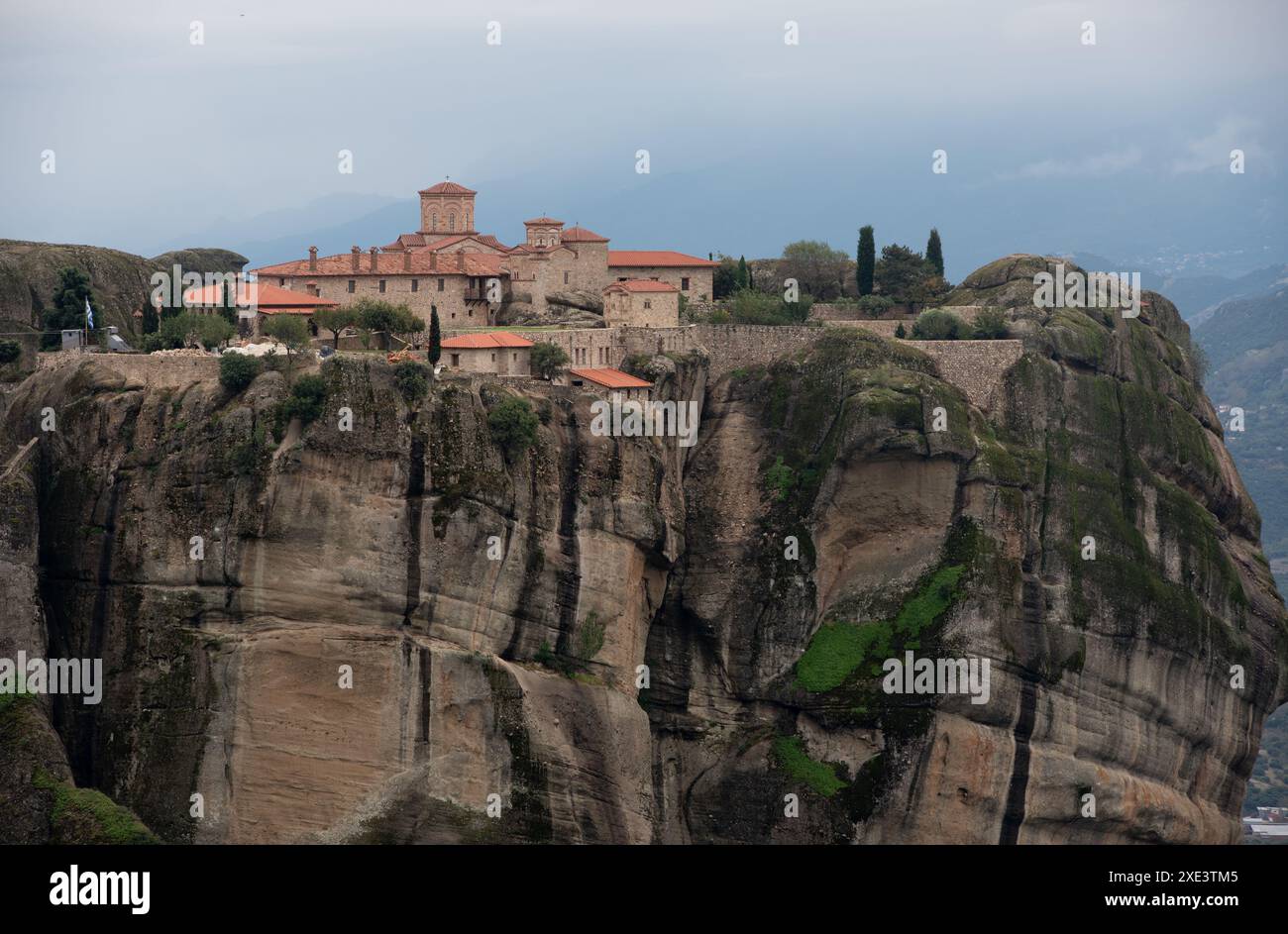 Monastères à meteora kalampaka au sommet de la crête de grès. saint Monastère saint. Stephen, kalabaka Grèce Banque D'Images