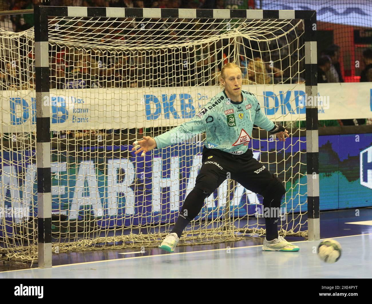 Gardien de but Mikael Appelgren (RNL) Handball Bundesliga saison 2023-2024 SC Magdeburg - Rhein Neckar LÃ¶WEN à Magdeburg le 16.12. Banque D'Images