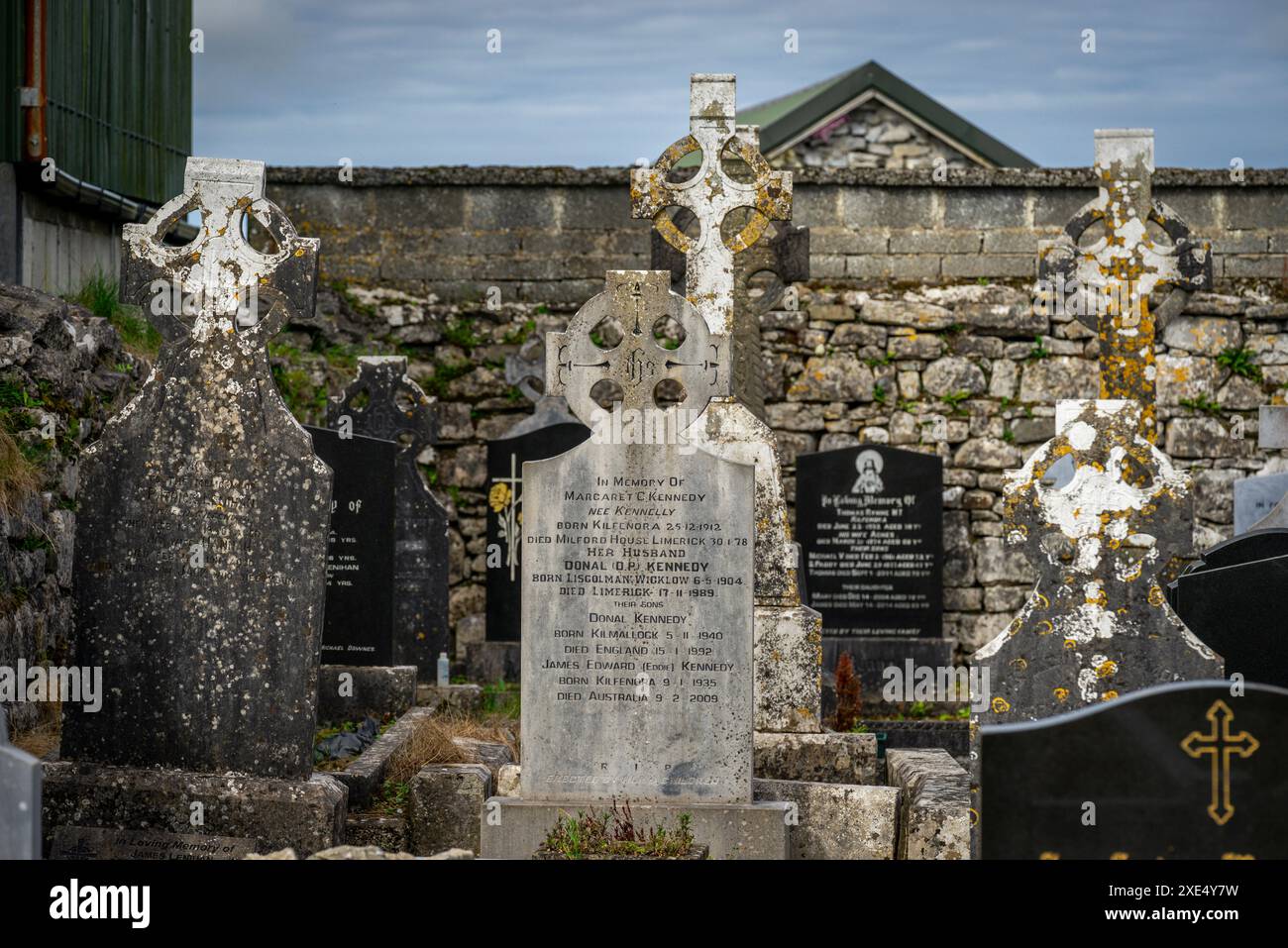 Croix celtiques dans le cimetière Banque D'Images