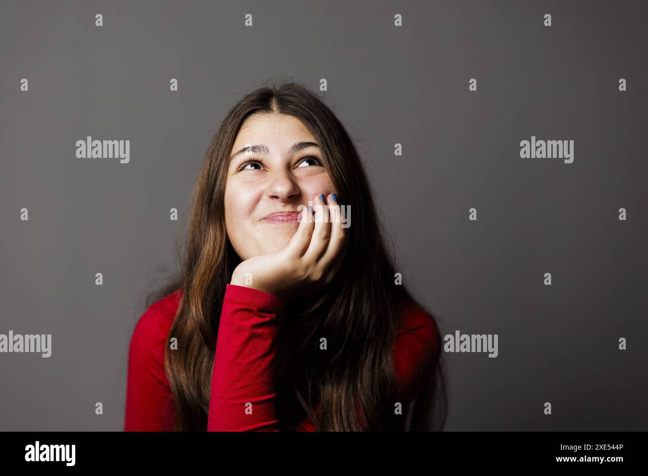 Maedchen, 13 Jahre alt, zeigt ihr Emotionen, Bonn, 04.10.2023. Bonn Deutschland *** fille, 13 ans, montre ses émotions, Bonn, 04 10 2023 Bonn germe Banque D'Images