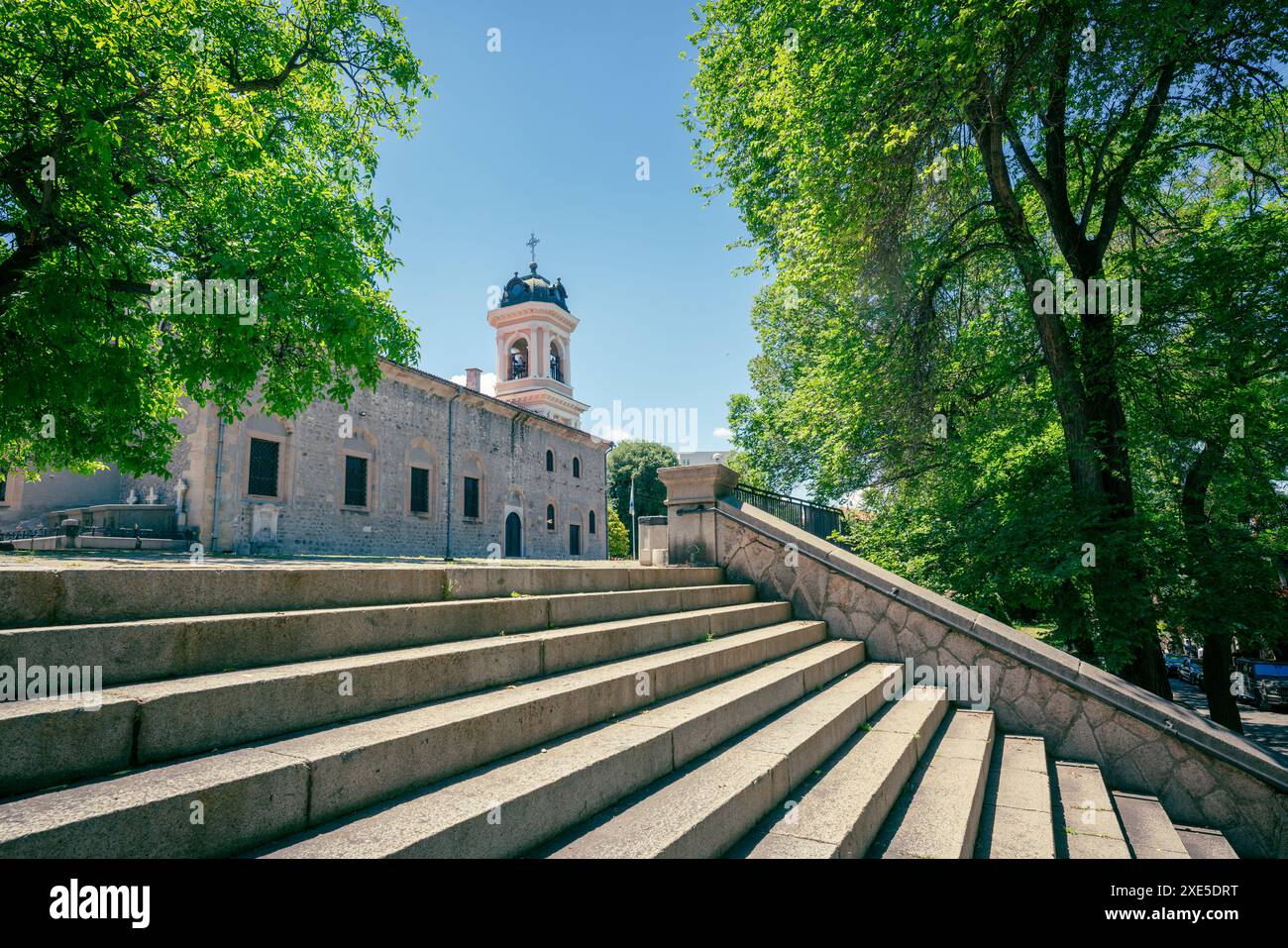 Vue extérieure de la cathédrale de la Sainte Assomption - église Uspenie Bogorodichno, dans le quartier de la vieille ville à Plovdiv, Bulgarie Banque D'Images