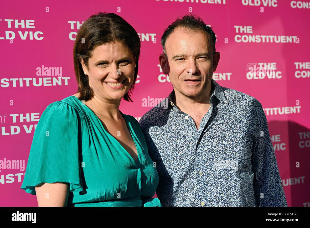 LONDRES, ROYAUME-UNI. 25 juin 2024. Matthew Warchus et son invité assistent à Press Night - The Constituent au théâtre Old Vic, Londres, Royaume-Uni. Crédit : Voir Li/Picture Capital/Alamy Live News Banque D'Images