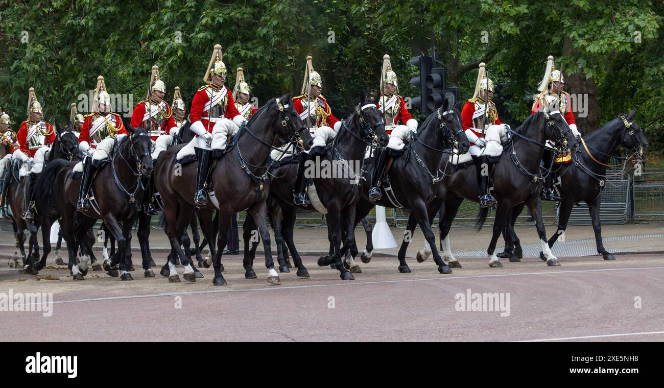 Gardes à cheval à cheval pour la visite d'État de l'empereur du Japon Naruhito et de sa femme Banque D'Images