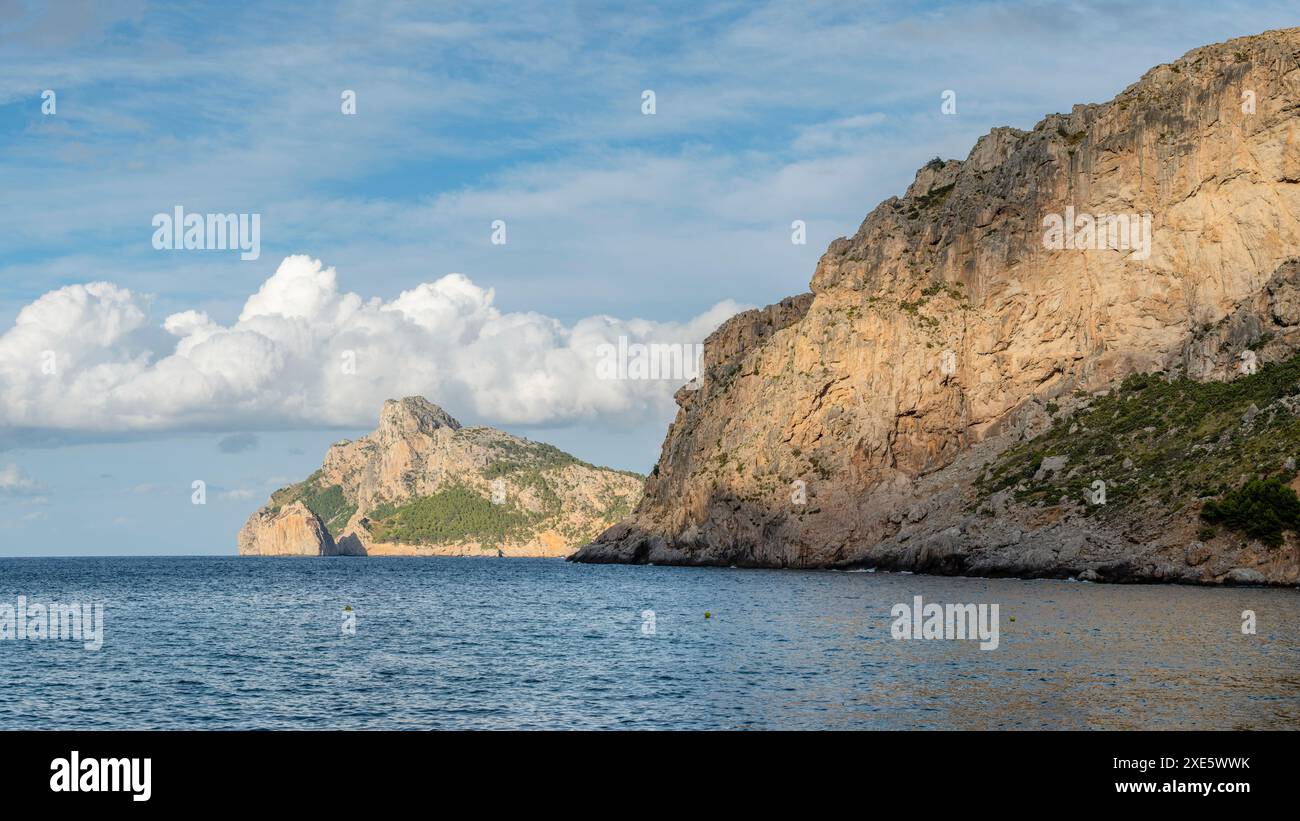 Îlot d'es Colomer de Cala Boquer Banque D'Images