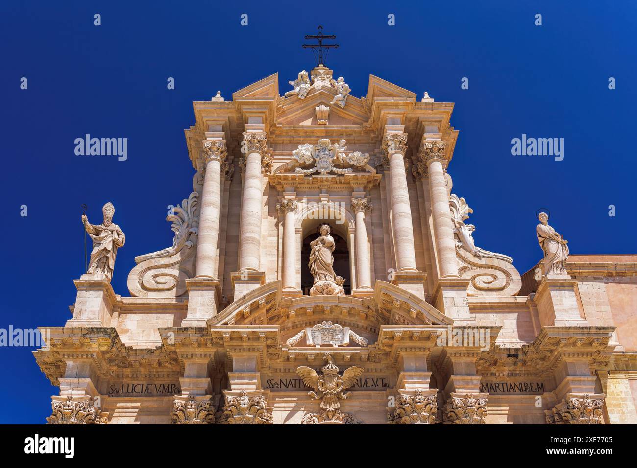 Ortygia Syracuse Cathédrale datant du VIIe siècle, façade baroque, place du Duomo, Ortygia, Syracuse, Sicile, Italie, Méditerranée Banque D'Images