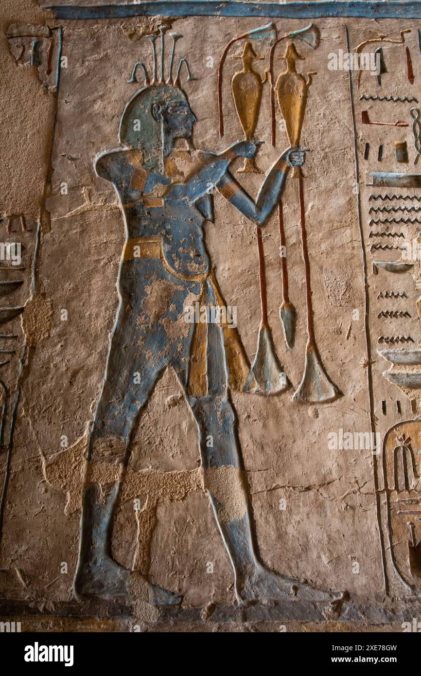 Relief, Chapelle de la Déité, Grand yipostyle, Medinet Habu, Temple mortuaire de Ramsès III, 1187-56 av. J.-C., Thèbes antiques, Louxor, Égypte Banque D'Images