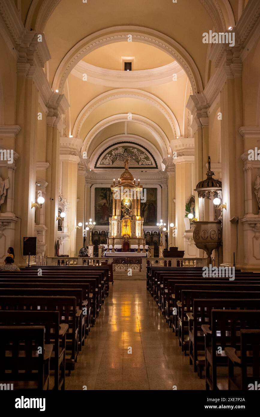 Cathédrale Léon, un site du patrimoine mondial de l'UNESCO, construit au 18ème siècle dans le style colonial baroque espagnol, Léon, Nicaragua Banque D'Images