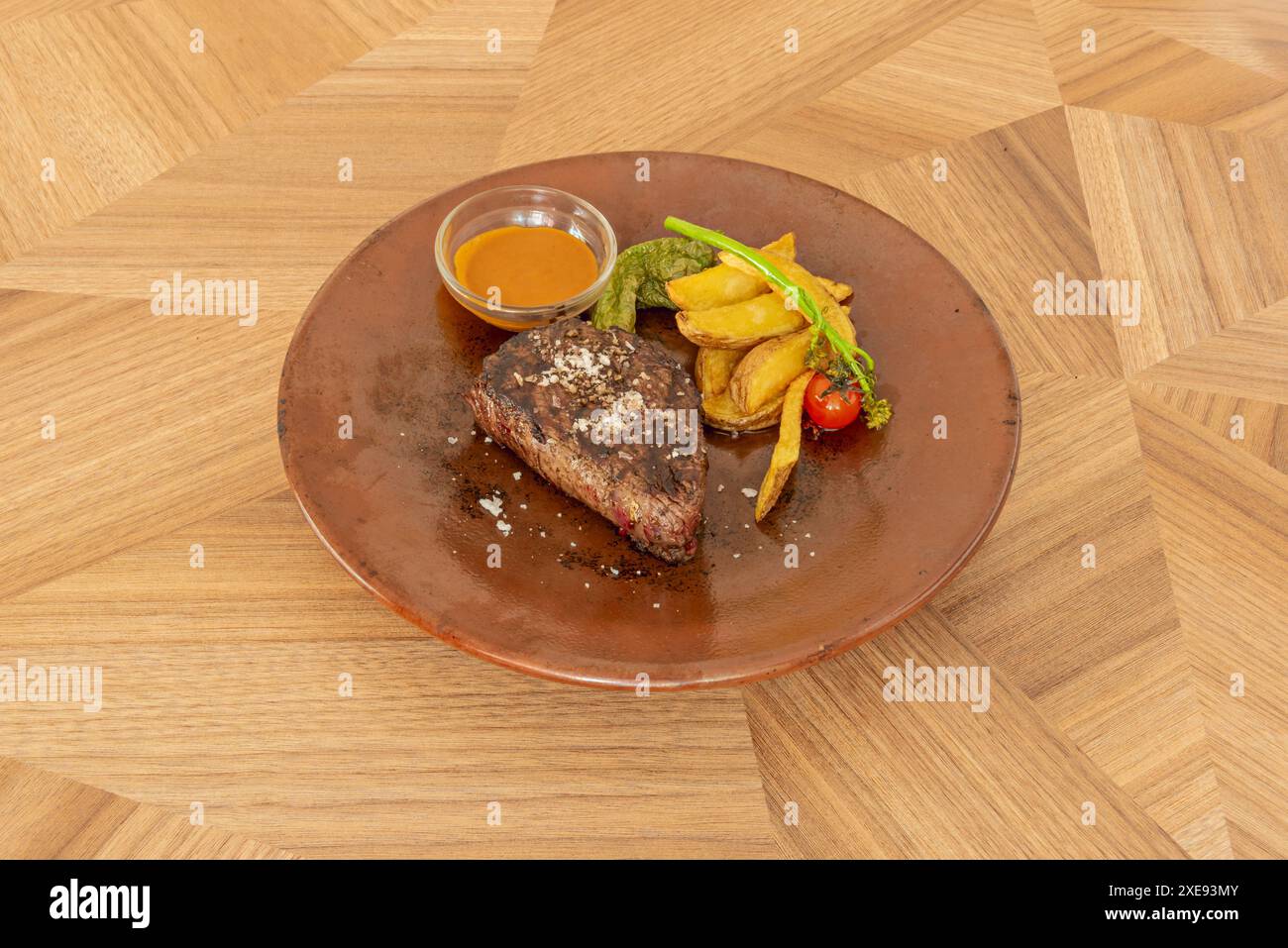 Les plats de viande grillée sont délicieux et très populaires Banque D'Images