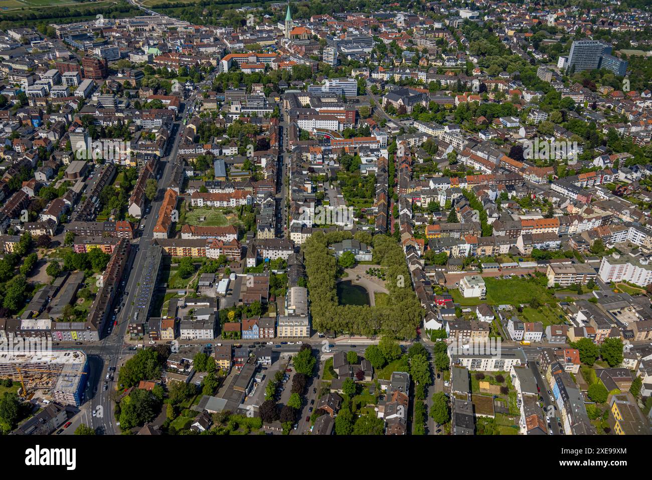 Vue aérienne, Schillerplatz, maison de retraite, Hamm, région de la Ruhr, Rhénanie du Nord-Westphalie, Allemagne, photographie aérienne, Seniorenheim, vue sur la ville, Urban, Architekt Banque D'Images