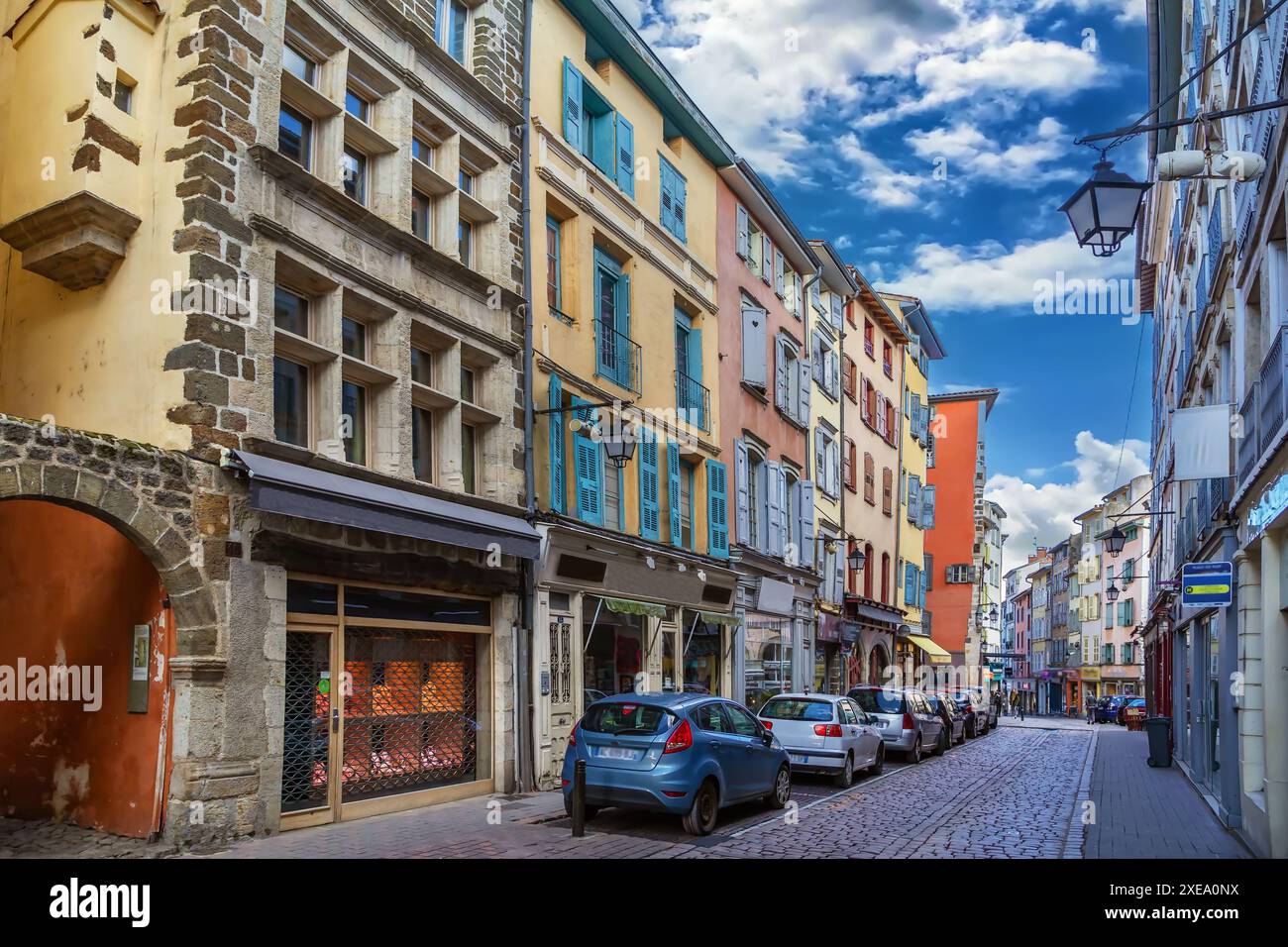 Rue dans le Puy-en-Velay, France Banque D'Images