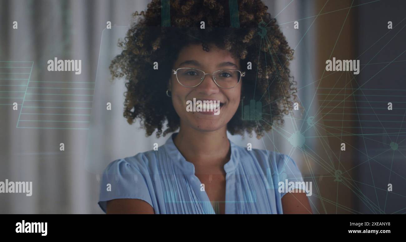 Image de réseau de connexions et de traitement de données sur femme afro-américaine Banque D'Images