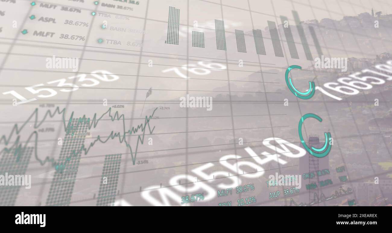 Image du traitement des données financières au bureau Banque D'Images