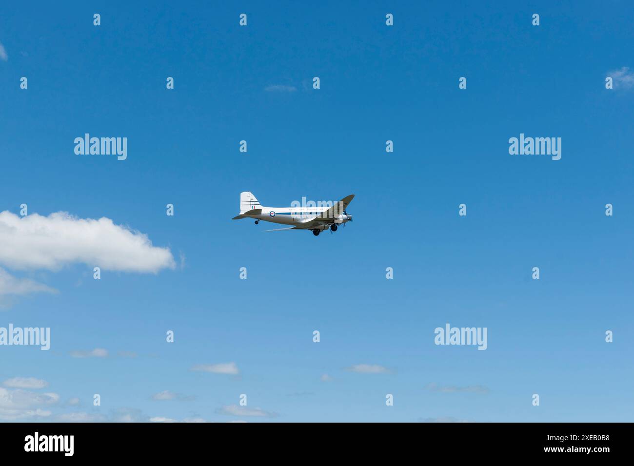 Tauranga Nouvelle-Zélande - janvier 28 2012 ; Douglas DC3 de l'armée de l'air néo-zélandaise survolant au salon aéronautique, Banque D'Images