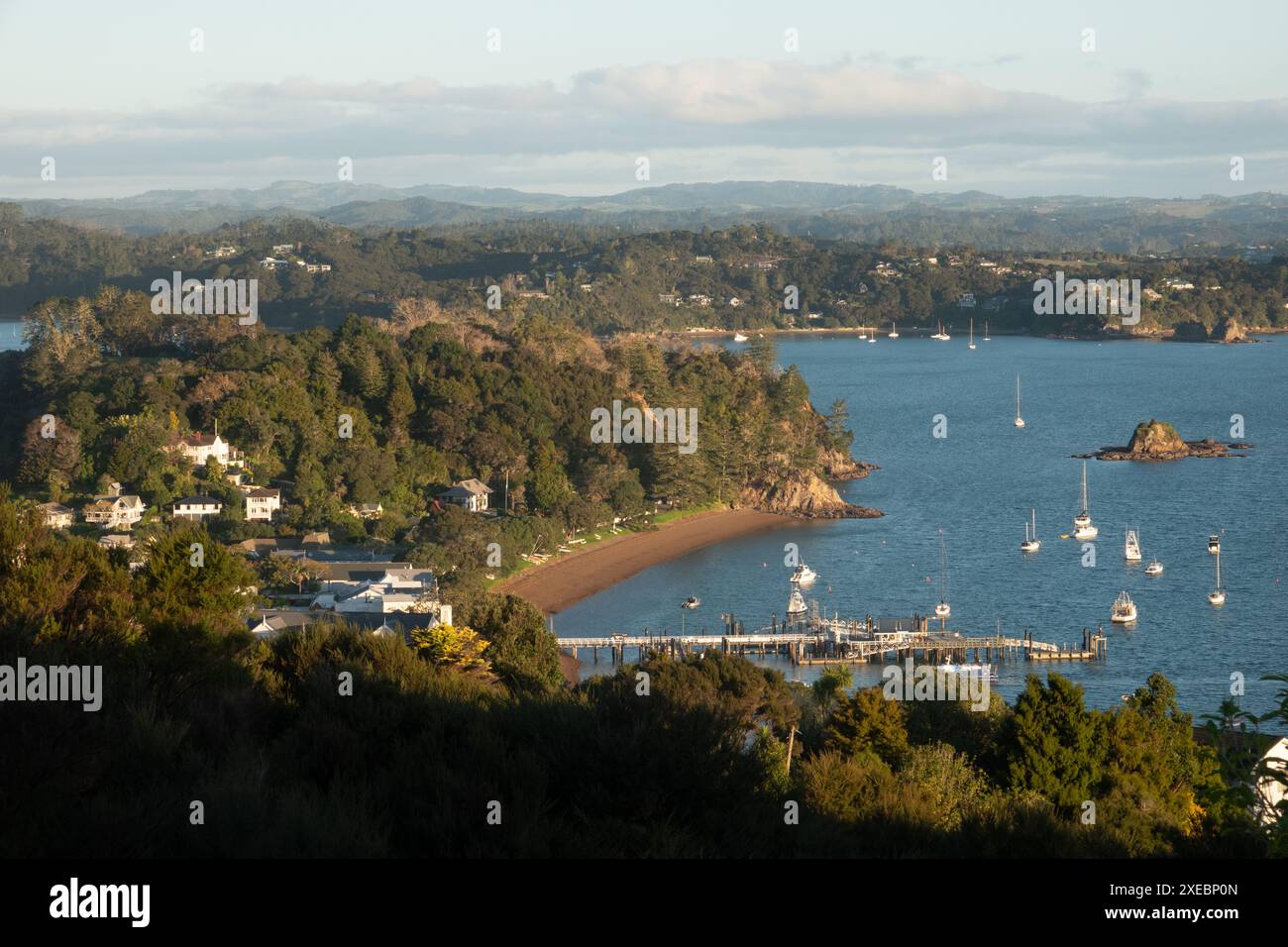 Coucher de soleil sur Russell, Bay of Islands, Nouvelle-Zélande Banque D'Images