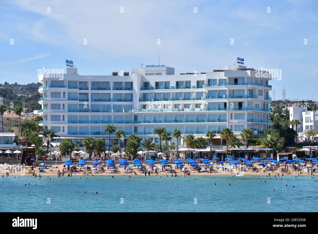 Protaras, Chypre - 10 octobre. 2019. Vrissaki - hôtel sur la célèbre Sunrise Beach Banque D'Images