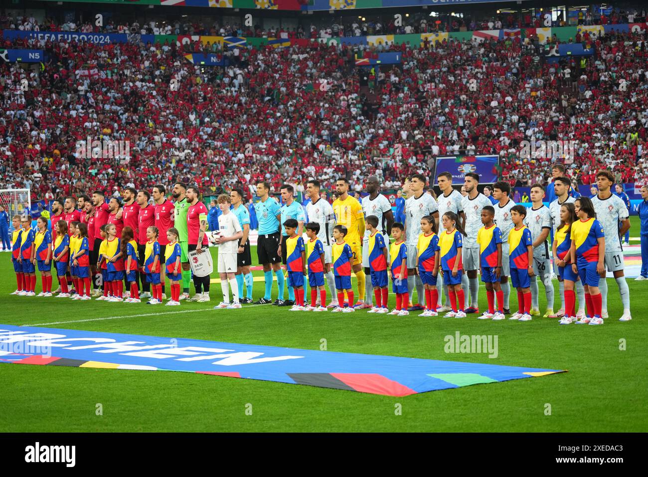 L'équipe nationale du Portugal et l'équipe nationale de Géorgie lors du match UEFA Euro 2024 entre la Géorgie et le Portugal, Groupe F, date 3, ont joué au stade Veltins-Arena le 26 juin 2024 à Gelsenkirchen, Allemagne. (Photo de Sergio Ruiz / Sipa USA) Banque D'Images