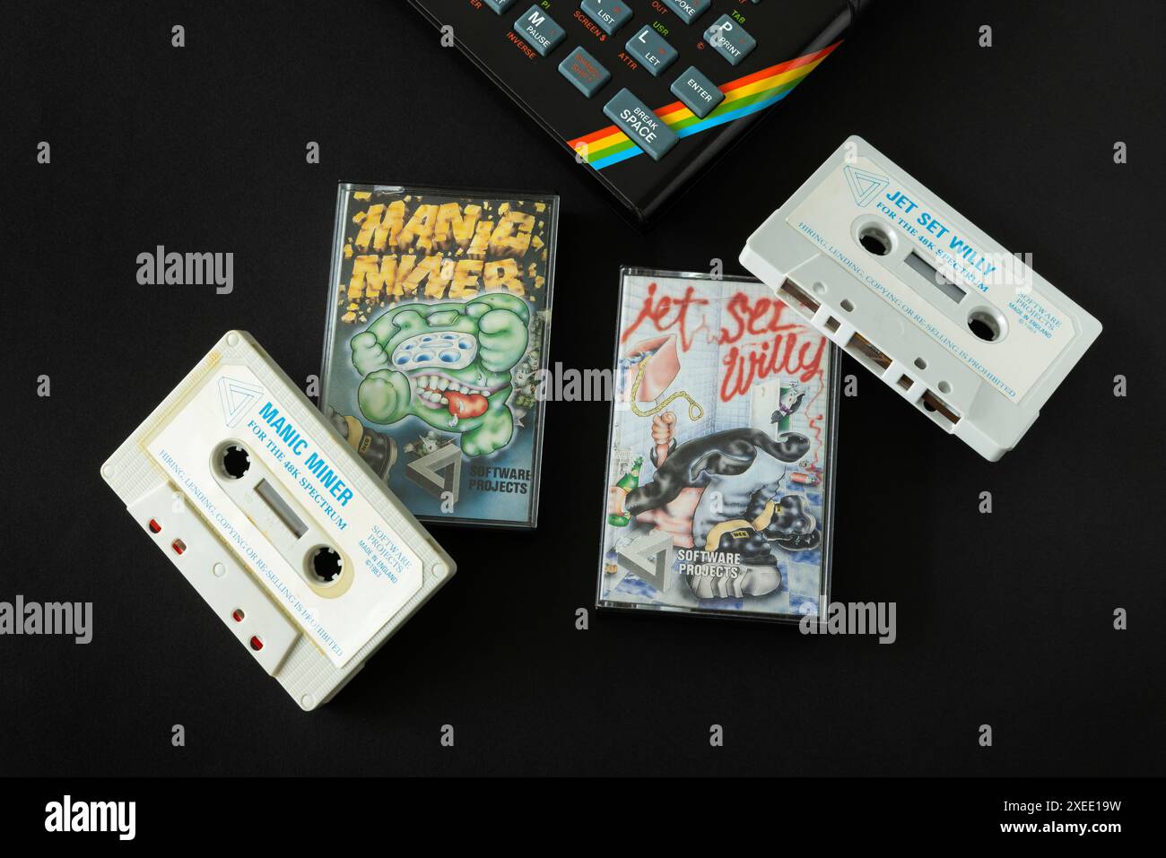 Sinclair ZX Spectrum ordinateur à la maison et les jeux classiques 'Manic Miner' et 'Jet Set Willy' sur cassette Banque D'Images