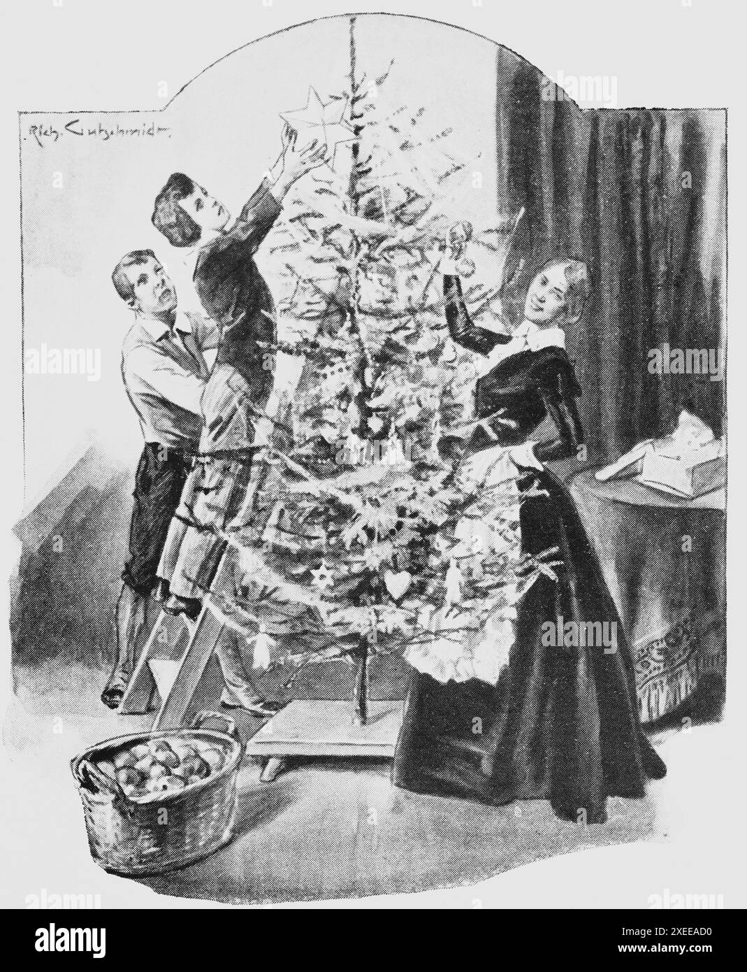 Décorer le treen de Noël dans le salon, la vie de famille et le rôle du genre fin du 19ème siècle,,illustration historique 1905 Banque D'Images