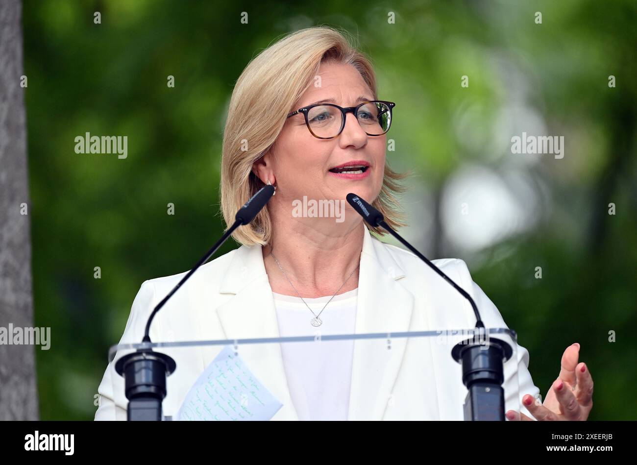 27.06.2024, xjrdrx, Grand Duchesse & Grand Duc Olympia Olympischer Fackellauf im Ländereck Frankreich, Deutschland, Luxemburg emspor, v.l. Ministerpräsidentin Anke Rehlinger Saarland Luxemburg *** 27 06 2024, xjrdrx, Grand Duchesse Grand Duc Olympia relais de la torche olympique dans le coin pays France, Allemagne, Luxembourg emspor, Luxembourg, f l premier ministre Anke Rehlinger Sarre Luxembourg Banque D'Images