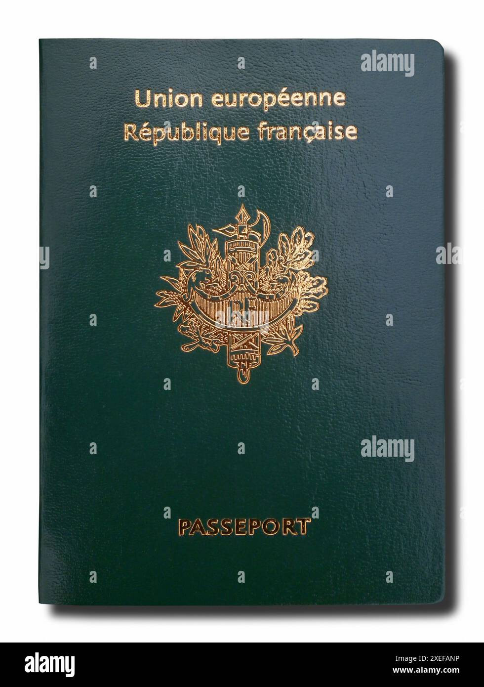 Passeport français d'urgence temporaire délivré exceptionnellement, par exemple pour des raisons familiales graves ou des raisons professionnelles spéciales. Ce passeport est vert dedans Banque D'Images