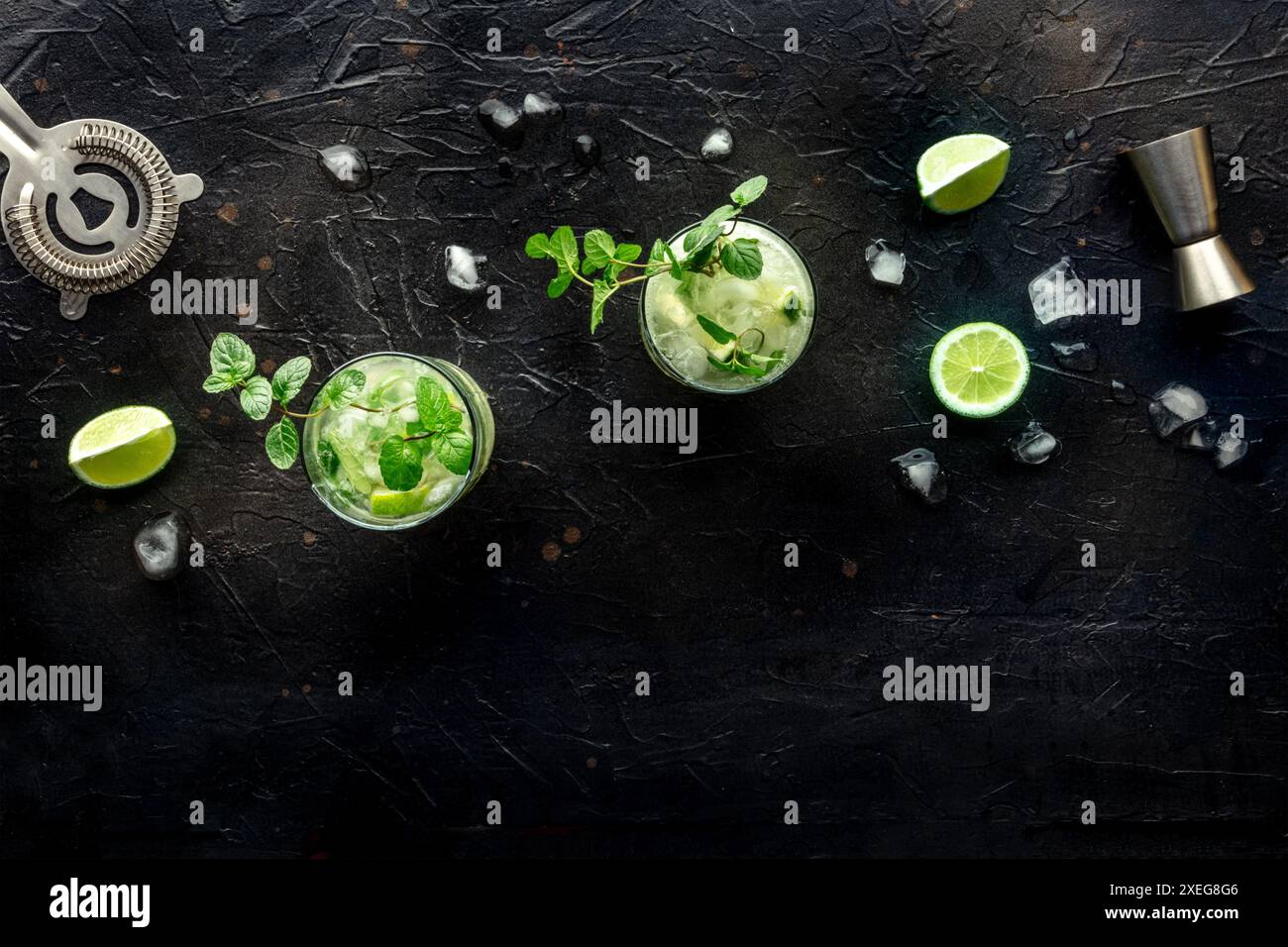 Cocktail Mojito. Boisson fraîche d'été avec citron vert, menthe fraîche et glace. Boisson fraîche Banque D'Images