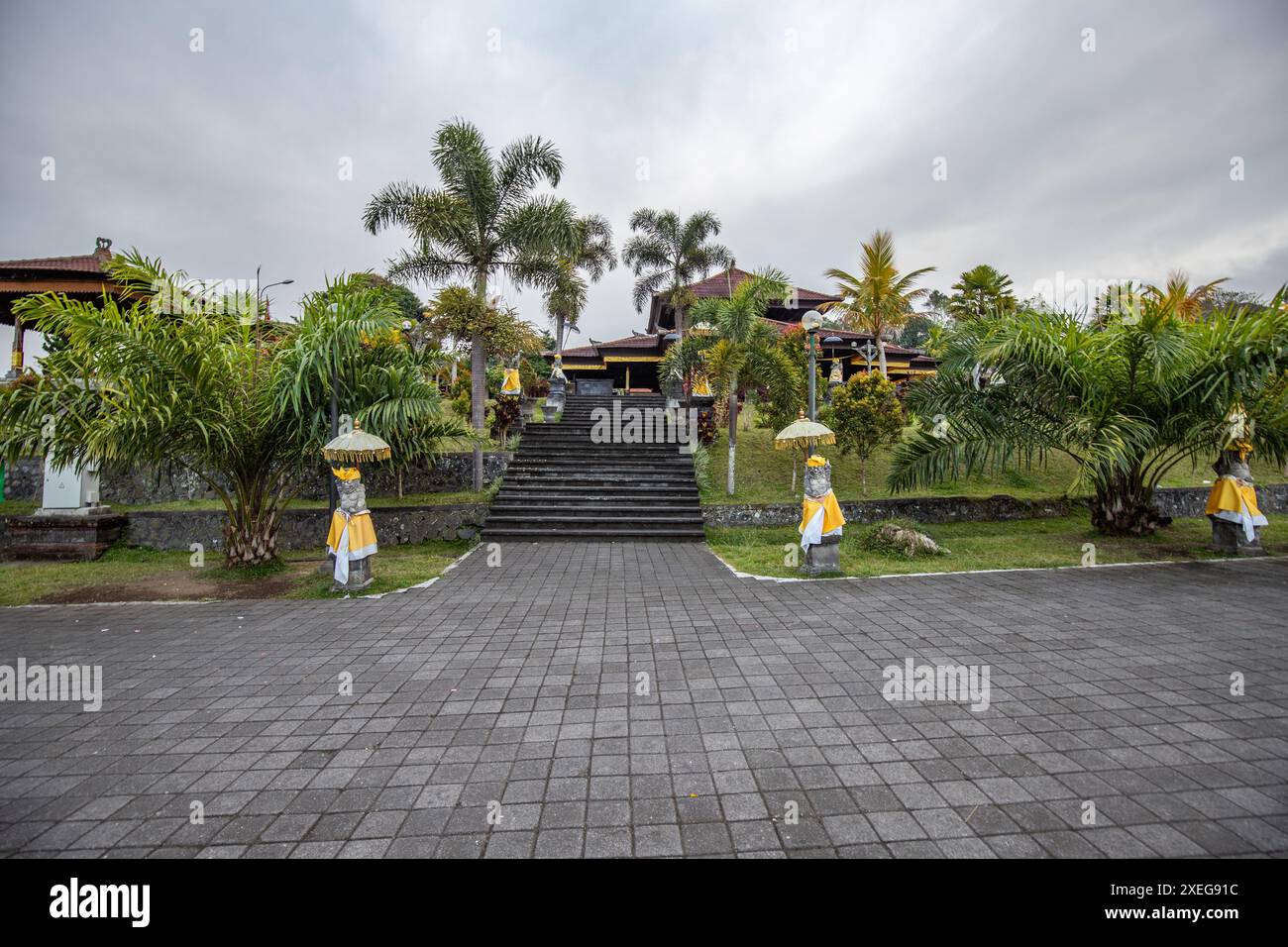 Le temple Besakih sur le volcan Agung. Bali est également appelé le temple mère. Banque D'Images