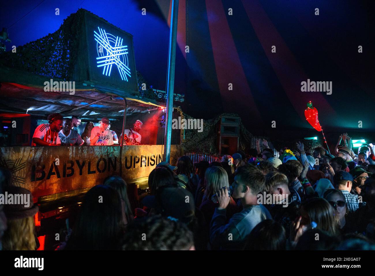 Londres, Royaume-Uni. 27 juin 2024. Babylon Uprising se produit le deuxième jour du festival de Glastonbury, à Worthy Farm dans le Somerset. Le crédit photo devrait se lire comme suit : Matt Crossick/Empics/Alamy Live News Banque D'Images