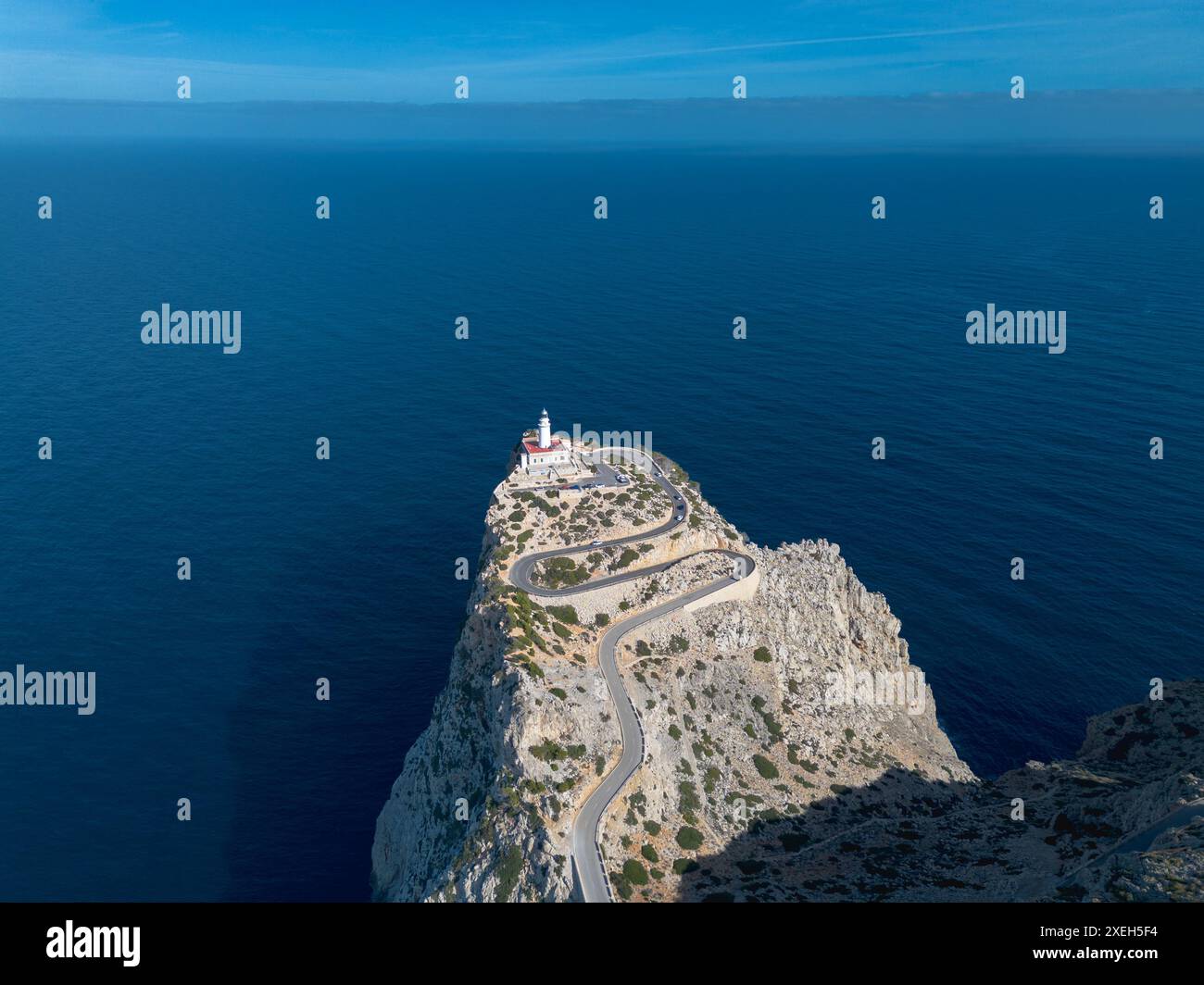Vue drone du phare du Cap de Formentor sur Majorque Banque D'Images