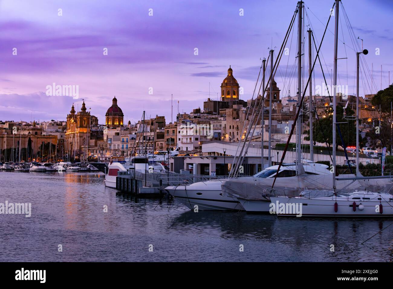 Marina dans la ville de Birgu, une partie des trois villes de Malte. Banque D'Images