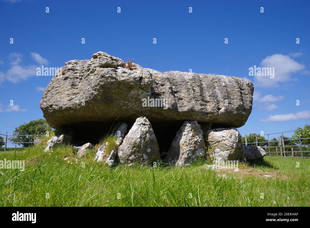 Lligwy, chambre funéraire, Moelfre, Anglesey, pays de Galles du Nord, Royaume-Uni. Banque D'Images