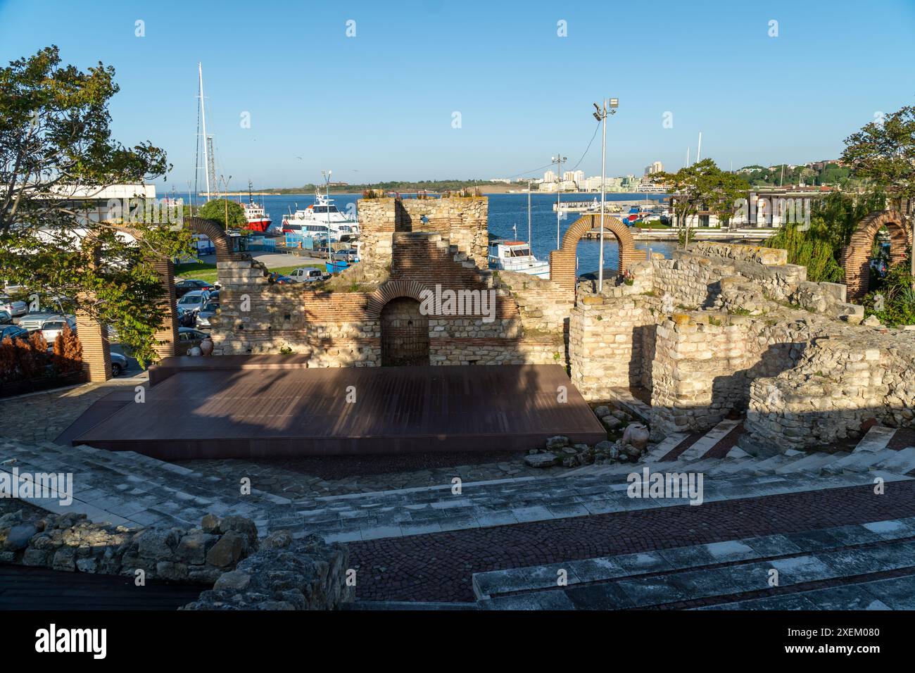 La vieille ville de Nessebar en Bulgarie. Ville de la mer Noire avec beaucoup de monuments historiques. Banque D'Images